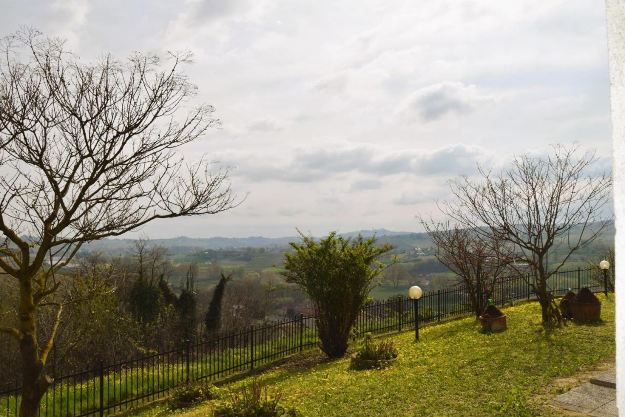 Maison Younesco - Villa Indipendente Exclusive Castagnole delle Lanze Bagian luar foto