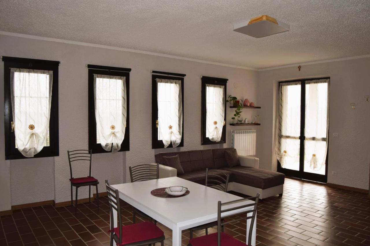 Maison Younesco - Villa Indipendente Exclusive Castagnole delle Lanze Bagian luar foto