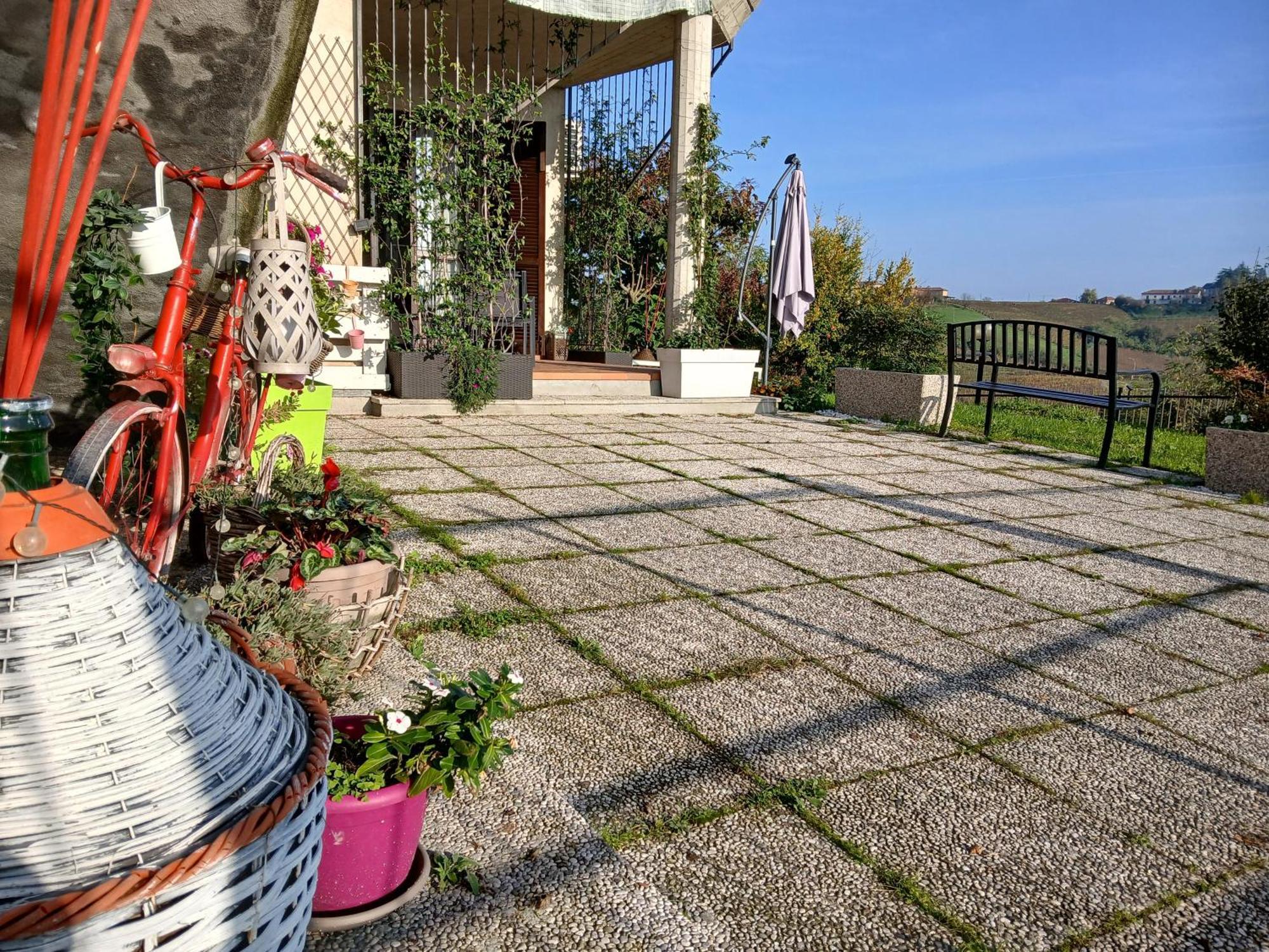 Maison Younesco - Villa Indipendente Exclusive Castagnole delle Lanze Bagian luar foto